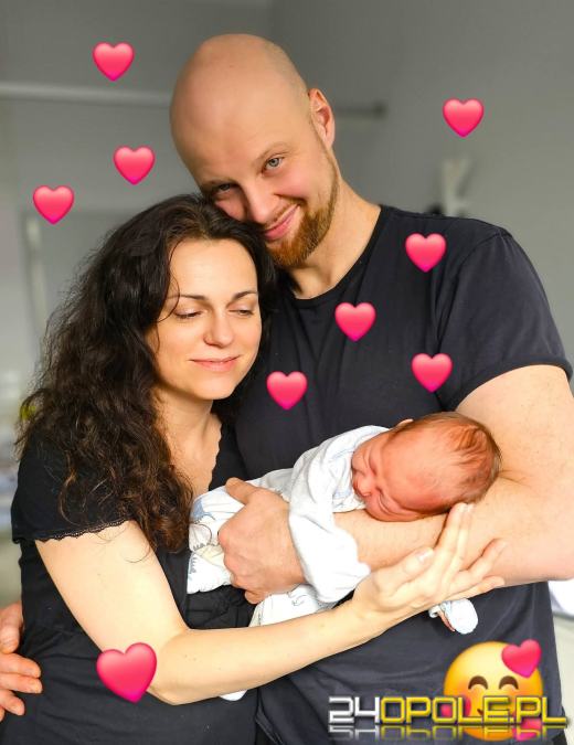 Walentynki na oddziale neonatologicznym. Szpital pokazał rodzinne chwile