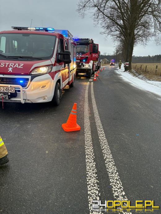 Trzy zdarzenia drogowe w regionie. A4, DK46 i Kadłub Turawski. Lądował śmigłowiec LPR
