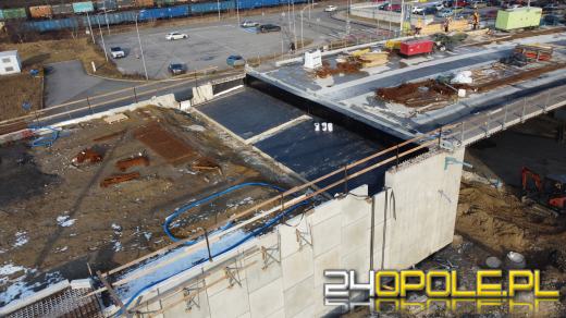 Postępy na budowie wiaduktu przy Centrum Usług Publicznych