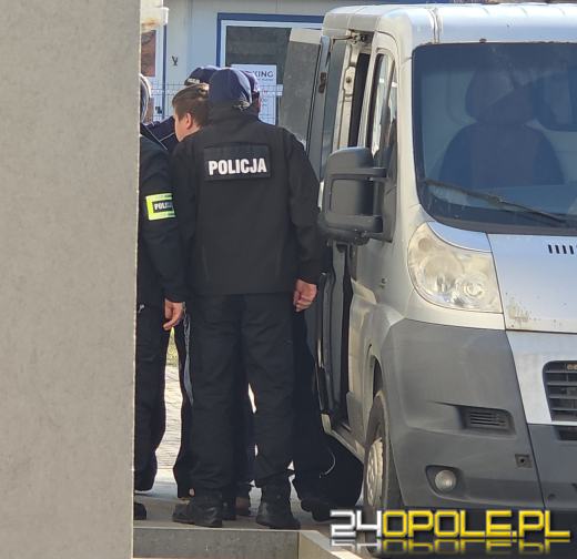 Podwójne zabójstwo w Kadłubie. Sąd w całości uwzględnił wniosek prokuratora