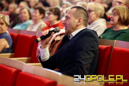 Jak reagować w sytuacji zagrożenia? Spotkanie o bezpieczeństwie w Ozimku