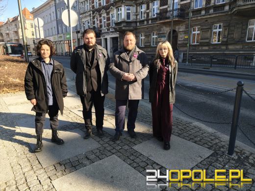 Razem chce powrotu przejścia przy Solarisie. Będzie zbiórka podpisów