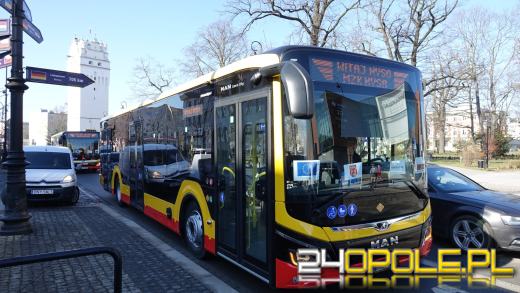  Nysa: Nowe autobusy wyjechały na drogi. MZK realizuje projekt za blisko 25 mln zł