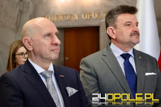 Nowa galeria w Opolskim Urzędzie Wojewódzkim upamiętnia wojewodów regionu