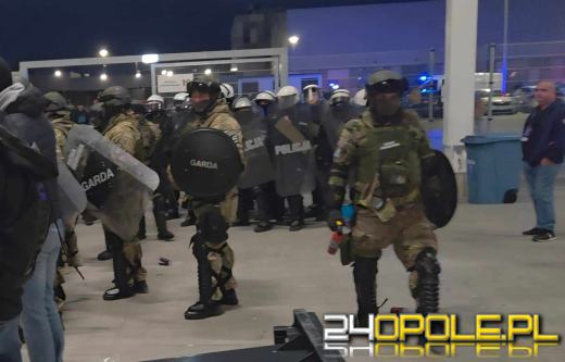 Zamaskowani wtargnęli na obiekt. Zamieszki podczas meczu w Skoroszycach
