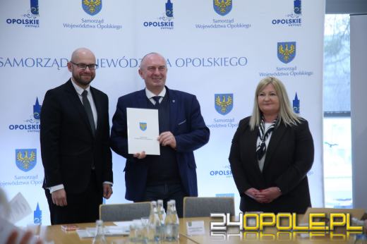 Sportowe inwestycje z dofinansowaniem. Umowy dla ośmiu samorządów