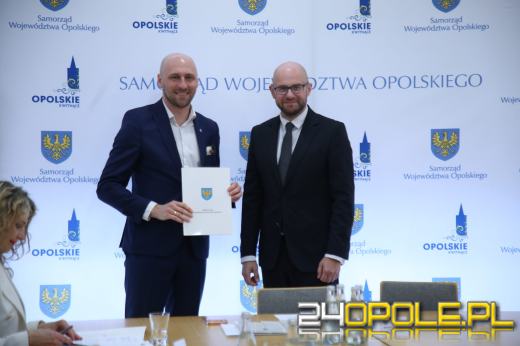 Sportowe inwestycje z dofinansowaniem. Umowy dla ośmiu samorządów