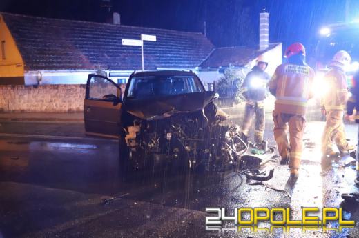Nocny wypadek na skrzyżowaniu w Opolu. Interweniowały służby