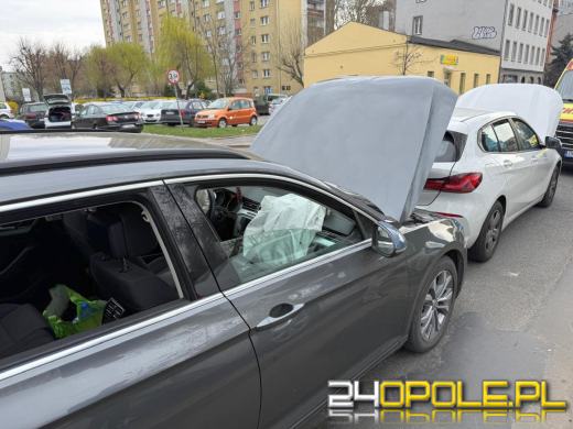Wypadek na ul. Wrocławskiej w Opolu. Zderzenie dwóch aut