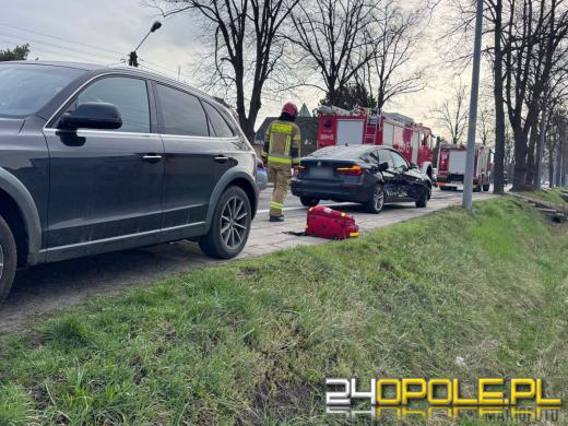 Zderzenie pojazdów na ulicy Strzeleckiej w Opolu