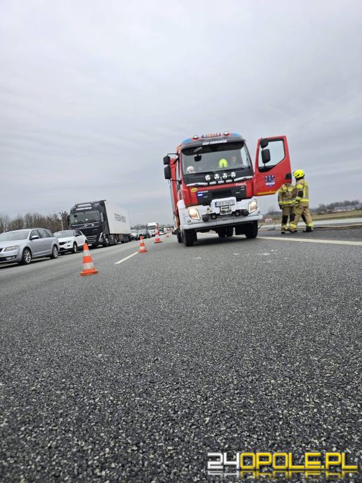 Atak padaczki za kierownicą. Auto uderzyło w bariery na A4