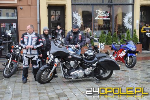 Motojajeczko na opolskim rynku mimo niesprzyjającej pogody