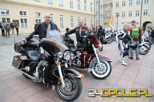 Motojajeczko na opolskim rynku mimo niesprzyjającej pogody