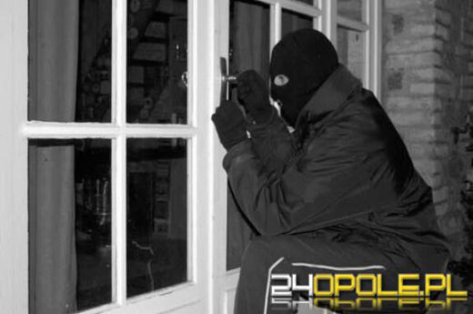 Będziesz poza domem na święta? Policja wskazuje, o czym łatwo zapomnieć