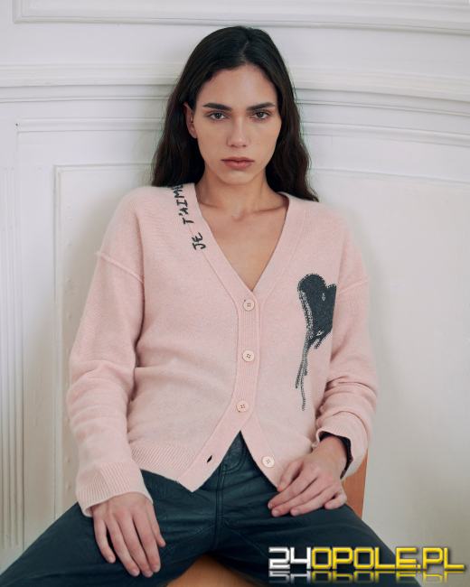 Moda do biura dla kobiet z klasą. 10 stylizacji