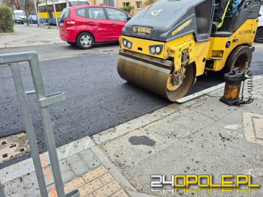 Kośnego na finiszu remontu. Trwają ostatnie prace asfaltowe