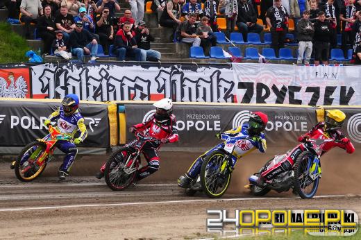 Kolejarz Opole przegrywa inaugurację sezonu. Goście z Gniezna lepsi o cztery punkty