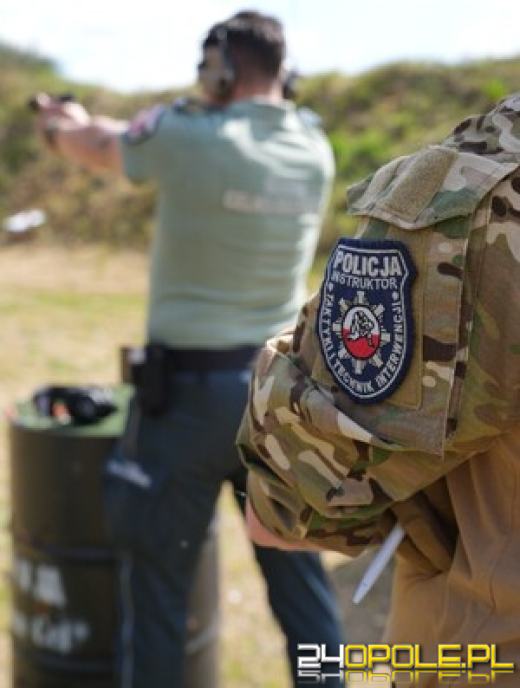 Opolscy policjanci zdobyli pierwsze miejsce w zawodach strzeleckich