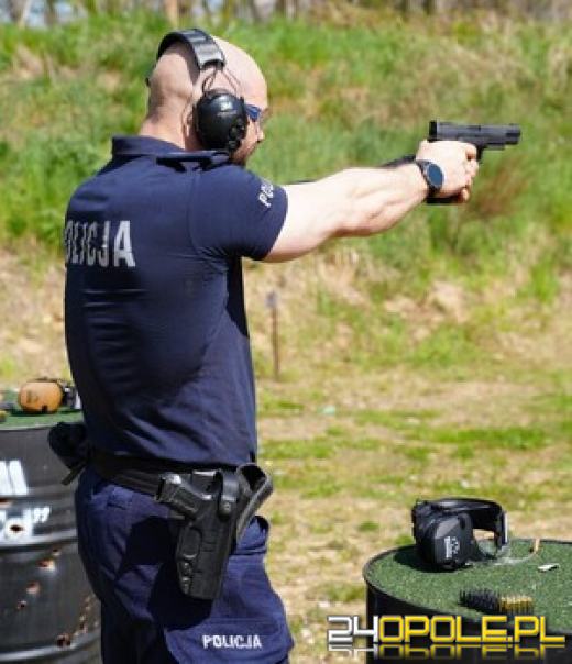 Opolscy policjanci zdobyli pierwsze miejsce w zawodach strzeleckich
