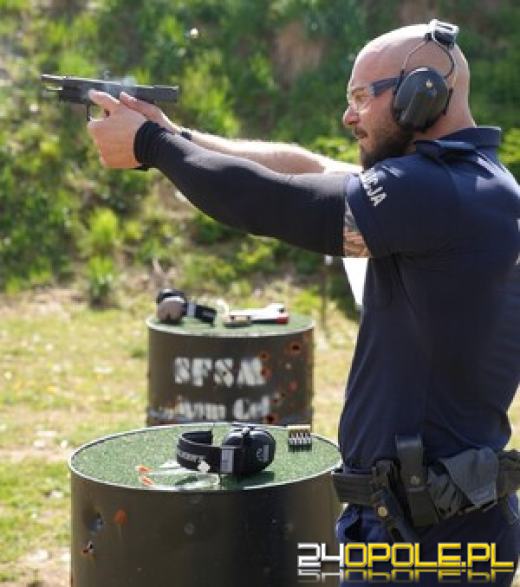 Opolscy policjanci zdobyli pierwsze miejsce w zawodach strzeleckich