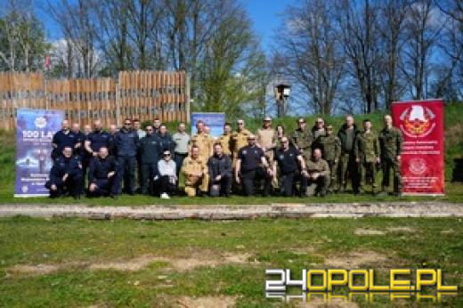 Opolscy policjanci zdobyli pierwsze miejsce w zawodach strzeleckich