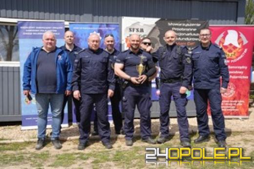 Opolscy policjanci zdobyli pierwsze miejsce w zawodach strzeleckich