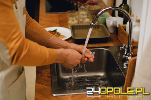 Jak urządzić praktyczną strefę zmywania? Sprawdź!