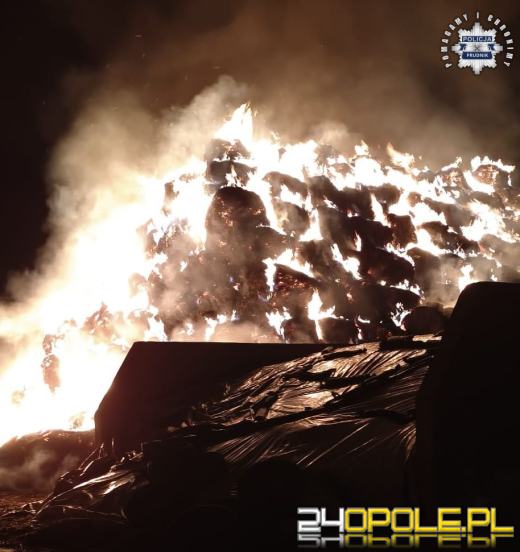 Podpalił baloty słomy - straty sięgają 100 tysięcy złotych