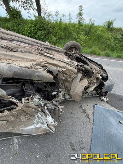 Zderzenie czterech aut pod Głubczycami. Sześć osób trafiło do szpitala
