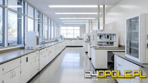 Stoły robocze, szafy i regały laboratoryjne - jak zaplanować ergonomiczne laboratorium?