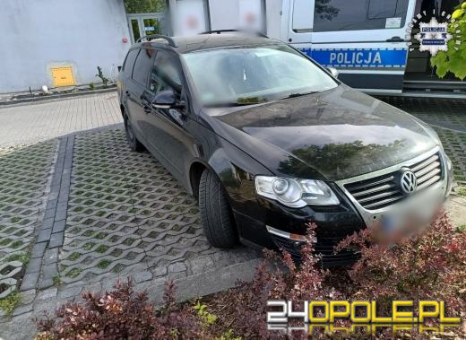 Testował szerokość jezdni. Zakończył przejazd przy radiowozie