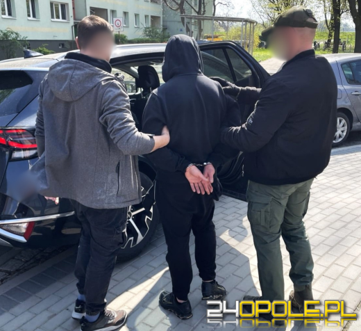 Ukrywał się w Holandii, wrócił z tęsknoty. Wpadł pod paczkomatem