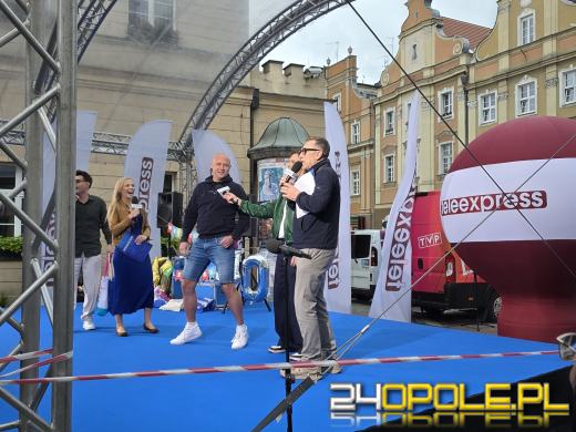 Wydarzenia okołofestiwalowe rozpoczęte. Na Rynku trwa święto 40-lecia Teleexpressu