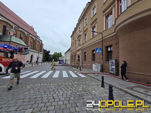 Pożar mieszkania przy opolskim Rynku. Ewakuowano osiem osób
