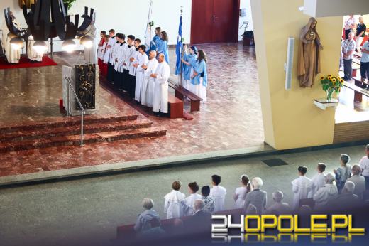 Procesje Bożego Ciała przeszły ulicami Opola. Wiernym dopisała pogoda