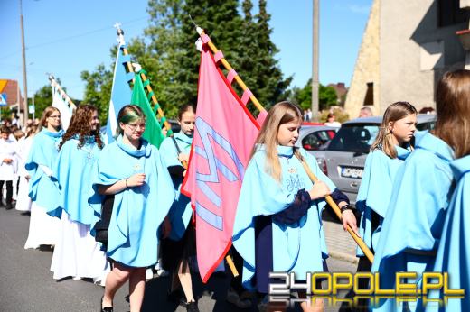 Procesje Bożego Ciała przeszły ulicami Opola. Wiernym dopisała pogoda