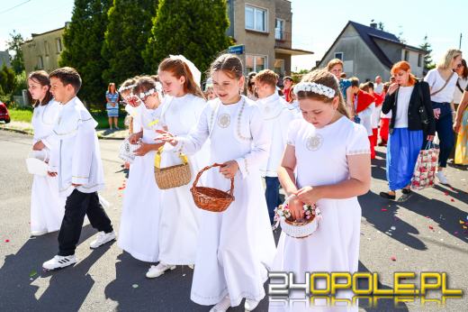 Procesje Bożego Ciała przeszły ulicami Opola. Wiernym dopisała pogoda