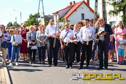 Procesje Bożego Ciała przeszły ulicami Opola. Wiernym dopisała pogoda