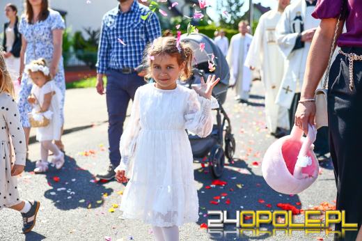 Procesje Bożego Ciała przeszły ulicami Opola. Wiernym dopisała pogoda