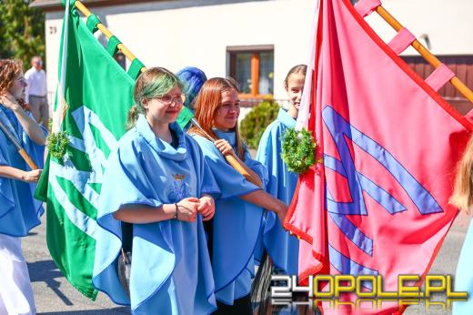 Procesje Bożego Ciała przeszły ulicami Opola. Wiernym dopisała pogoda