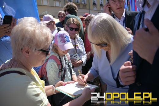 Natalia Kukulska i Maria Szabłowska odsłoniły swoje gwiazdy w Opolu