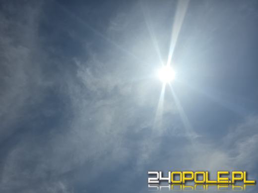 Metoda jaskiniowa na upały. Wiele osób robi dokładnie odwrotnie
