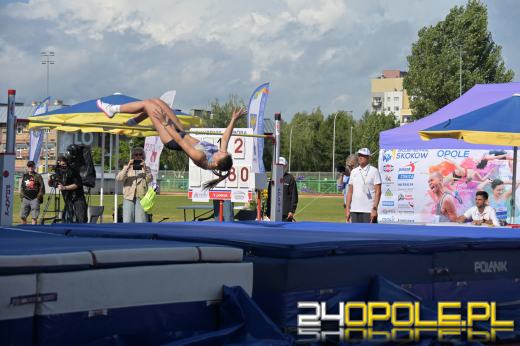 Jubileuszowy Festiwal Skoków w Opolu. Na stadionie rywalizuje mocna obsada