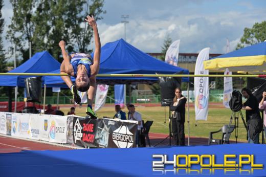 Jubileuszowy Festiwal Skoków w Opolu. Na stadionie rywalizuje mocna obsada