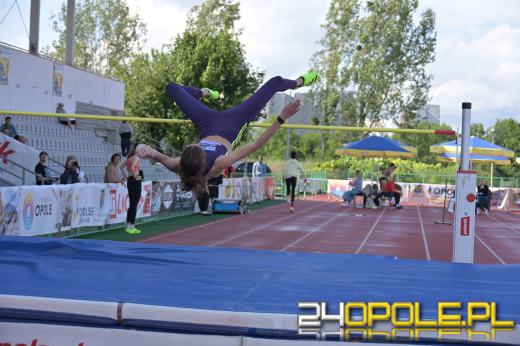 Jubileuszowy Festiwal Skoków w Opolu. Na stadionie rywalizuje mocna obsada