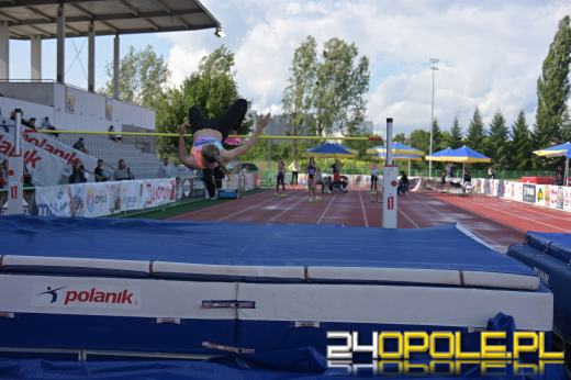 Jubileuszowy Festiwal Skoków w Opolu. Na stadionie rywalizuje mocna obsada
