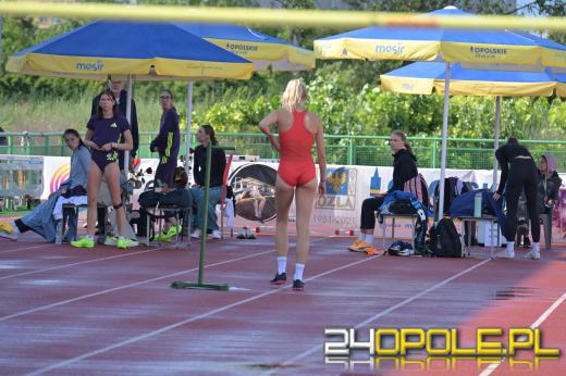 Jubileuszowy Festiwal Skoków w Opolu. Na stadionie rywalizuje mocna obsada
