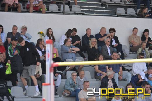 Jubileuszowy Festiwal Skoków w Opolu. Na stadionie rywalizuje mocna obsada