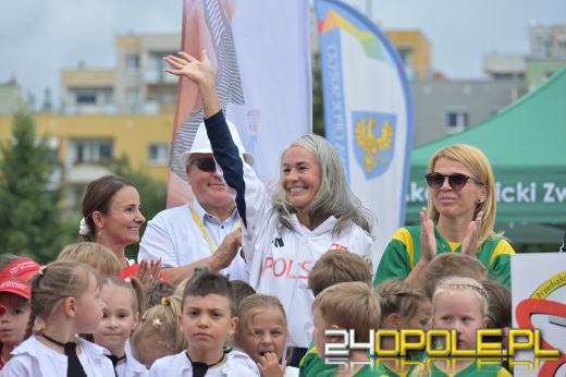 Jubileuszowy Festiwal Skoków w Opolu. Na stadionie rywalizuje mocna obsada