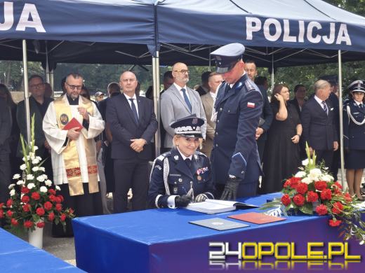 Wojewódzkie obchody Święta Policji w Krapkowicach. Komenda otrzymała sztandar